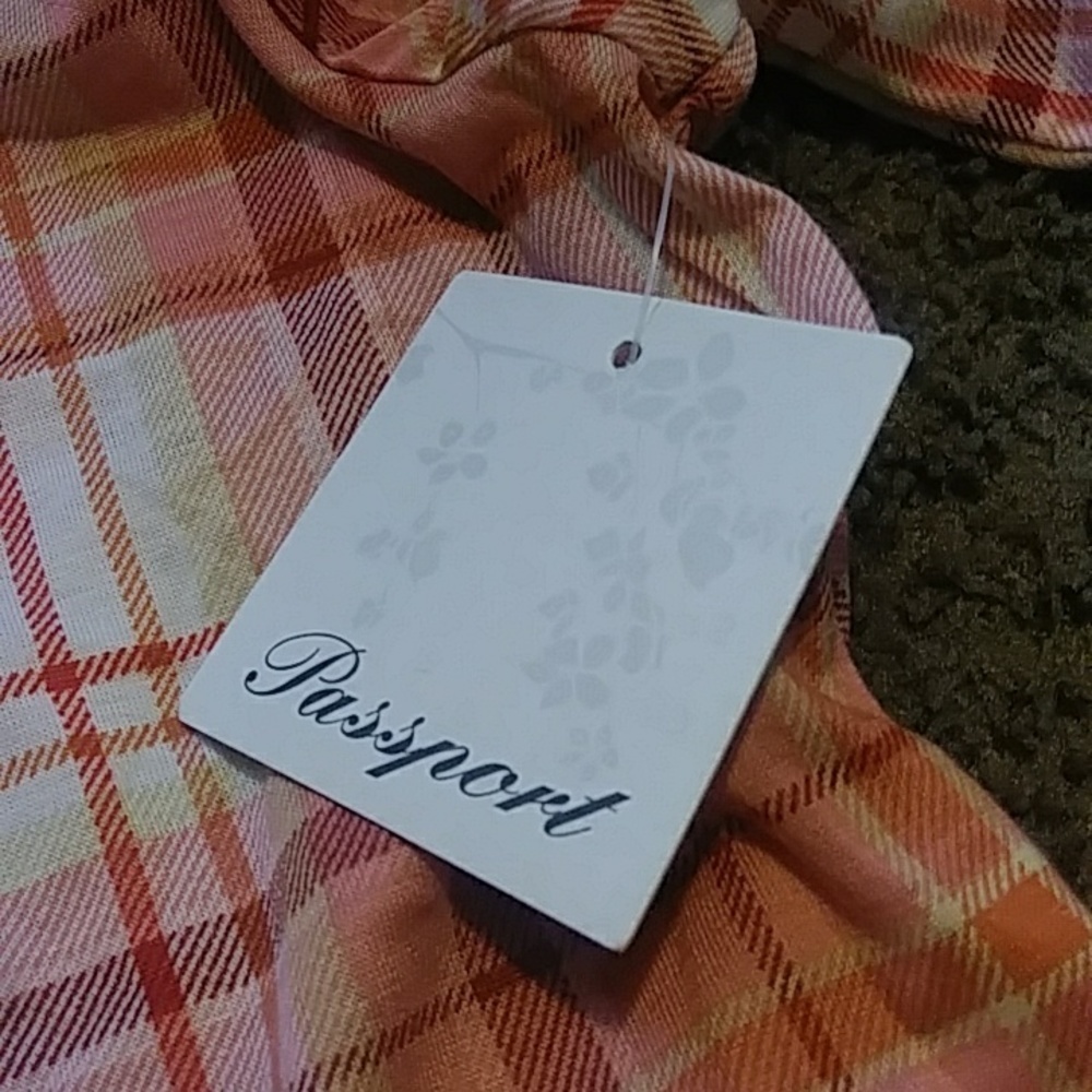 Passport button down - Picture 3 of 3